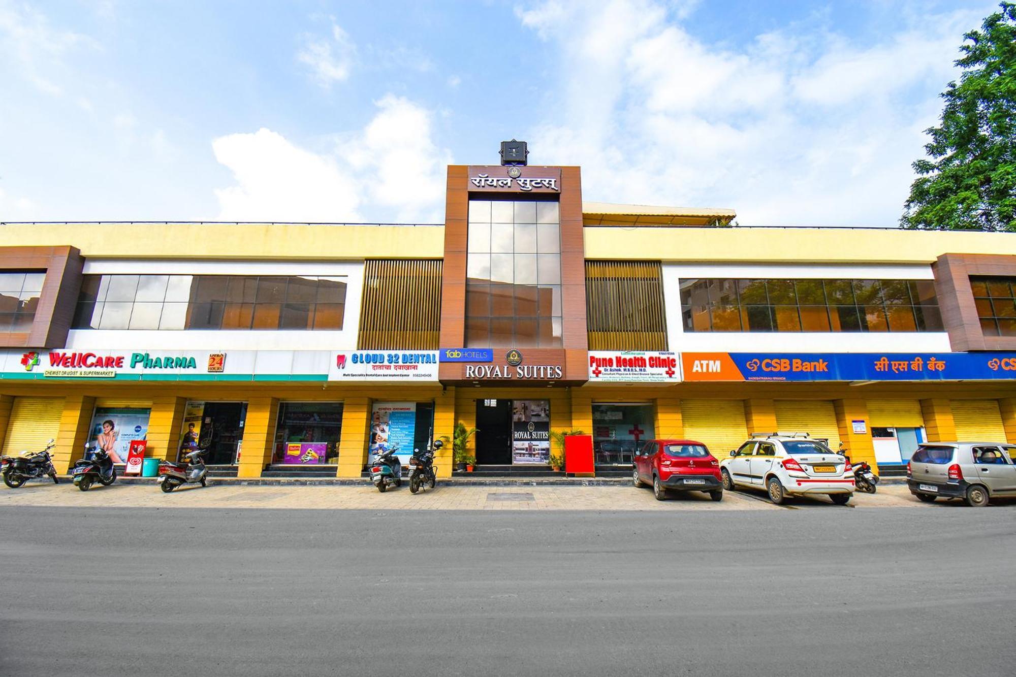 Fabhotel Royal Suits - Nr Mahadji Shinde Chhatri Mundhwa Exterior photo