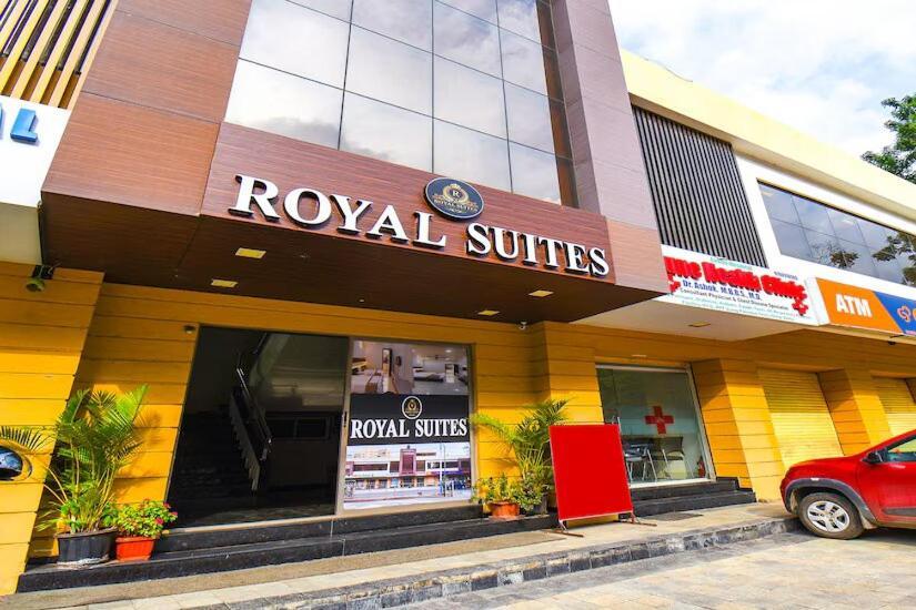 Fabhotel Royal Suits - Nr Mahadji Shinde Chhatri Mundhwa Exterior photo